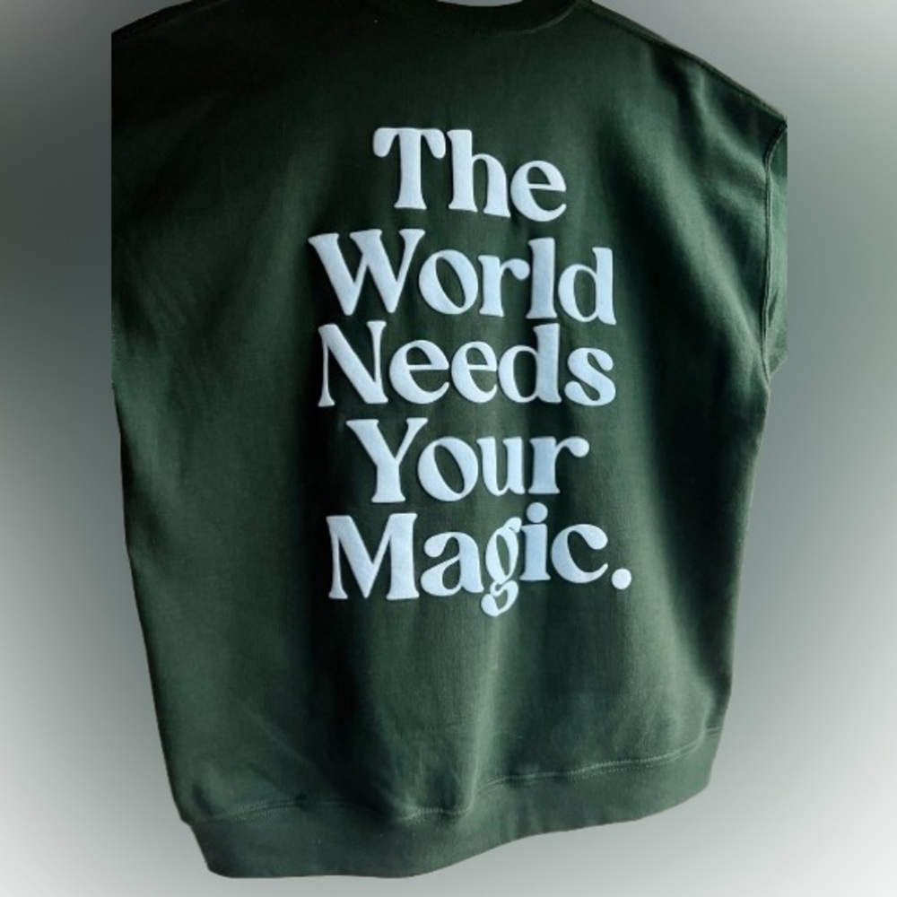 NWOT Dressed in LaLa Green “The World Needs Your Magic” Smiley Sweatshirt Sz-S/M - Picture 7 of 13